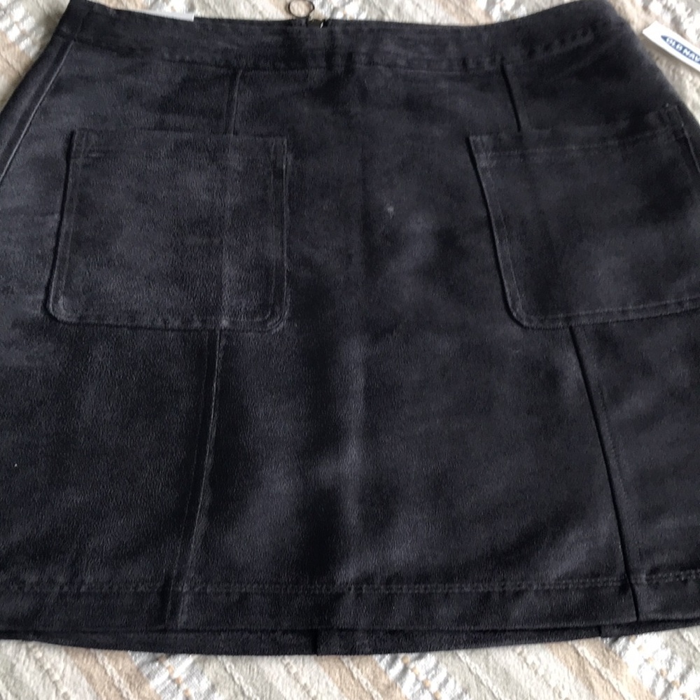 Old Navy, Woman’s size 8 Charcoal Gray Skirt - Picture 4 of 7